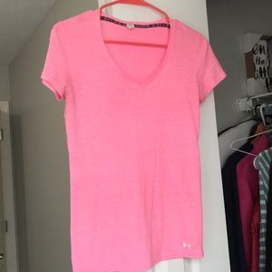 Under Armour pink fitted heat gear T-shirt
